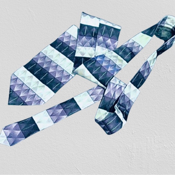 BERGAMO NEW YORK Mens Silk Tie Black Gray & White Geometric Design - Picture 2 of 5